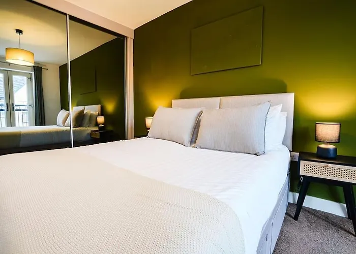 Modern Townhouse Location Free Parking