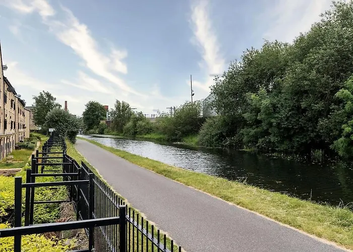 Vakantiehuis Modern Townhouse Location Free Parking *