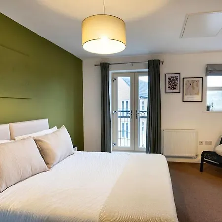 Modern Townhouse Location Free Parking