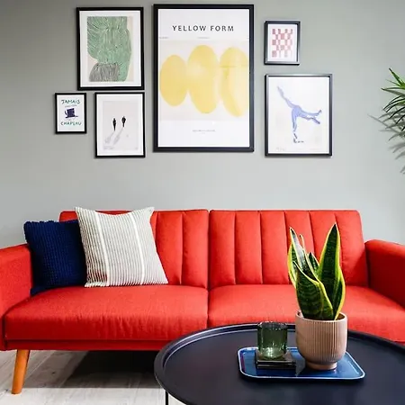 Modern Townhouse Location Free Parking